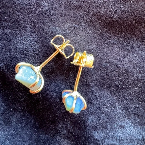 Variance Objects 14k gold Australian Opal Stud Earrings - Picture 4 of 8